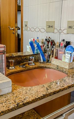 Apartamento à venda com 187m², 3 quartos e 3 vagasDetalhe Banheiro da Suite