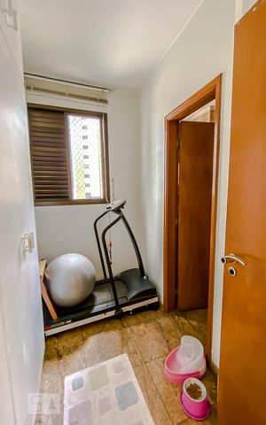 Apartamento à venda com 187m², 3 quartos e 3 vagasQuarto de Serviço