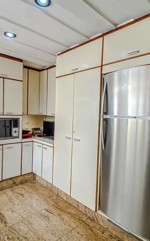 Apartamento à venda com 187m², 3 quartos e 3 vagasCozinha