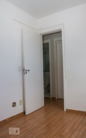 Apartamento à venda com 63m², 3 quartos e 1 vagaQuarto 02