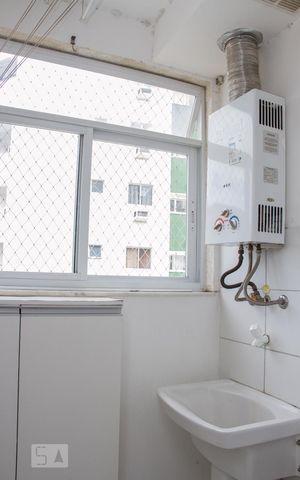 Apartamento à venda com 63m², 3 quartos e 1 vagaÁrea de Serviço
