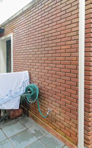Casa à venda com 220m², 4 quartos e 4 vagas Casa à venda com 220m², 4 quartos e 4 vagasQuintal