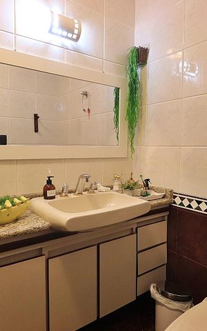 Casa à venda com 360m², 3 quartos e 2 vagasBanheiro Social