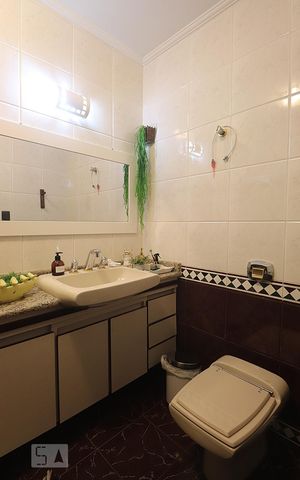 Casa à venda com 360m², 3 quartos e 2 vagasBanheiro Socia