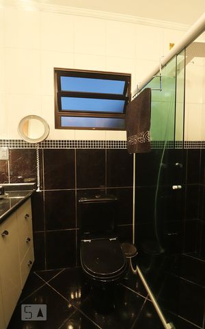 Casa à venda com 360m², 3 quartos e 2 vagasBanheiro da Suíte 1