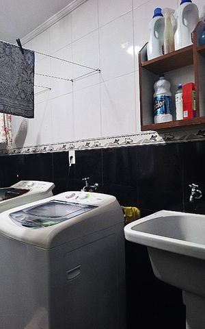 Casa à venda com 360m², 3 quartos e 2 vagasÁrea de Serviço