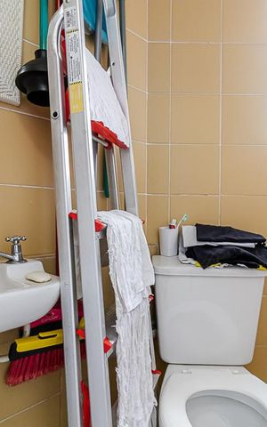 Apartamento à venda com 70m², 2 quartos e 1 vaga Apartamento à venda com 70m², 2 quartos e 1 vagaBanheiro de Serviço