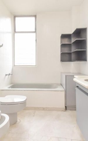 Apartamento para alugar com 177m², 3 quartos e 2 vagas Apartamento para alugar com 177m², 3 quartos e 2 vagasBanheiro do Quarto 3