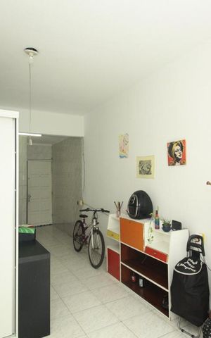 Apartamento à venda com 30m², 1 quarto e sem vagaSala/Quarto