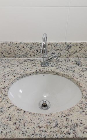 Apartamento à venda com 50m², 2 quartos e sem vaga Apartamento à venda com 50m², 2 quartos e sem vagaBanheiro
