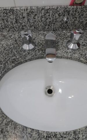 Apartamento à venda com 71m², 3 quartos e 2 vagasBanheiro da Suite  - pia