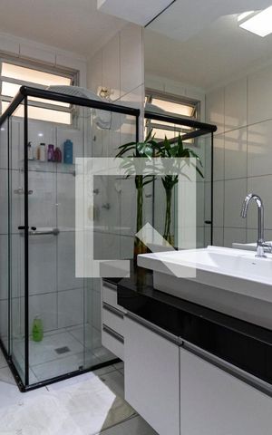 Casa à venda com 348m², 4 quartos e 3 vagasBanheiro social