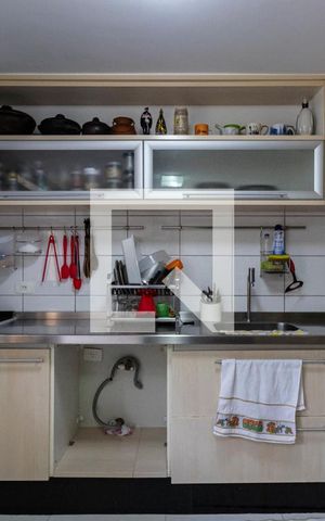 Casa à venda com 348m², 4 quartos e 3 vagasCozinha