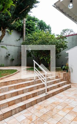 Casa à venda com 348m², 4 quartos e 3 vagasQuintal