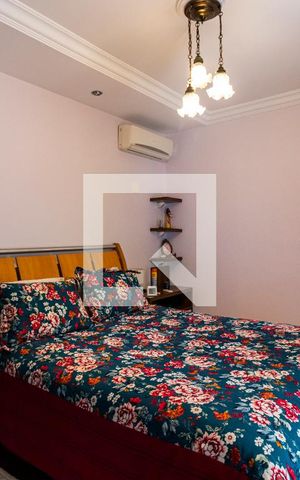Casa à venda com 348m², 4 quartos e 3 vagasQuarto 4 - Suíte