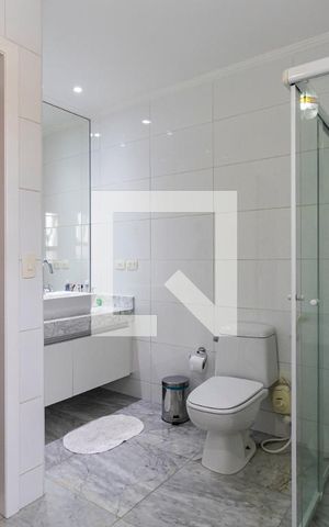 Casa à venda com 348m², 4 quartos e 3 vagasBanheiro da Suíte