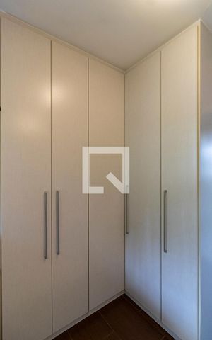 Casa à venda com 348m², 4 quartos e 3 vagasCloset da Suíte