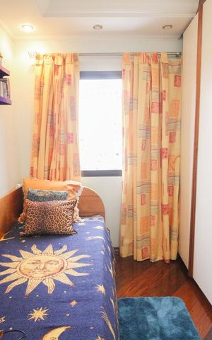 Apartamento à venda com 230m², 3 quartos e 3 vagas Apartamento à venda com 230m², 3 quartos e 3 vagasQuarto 3