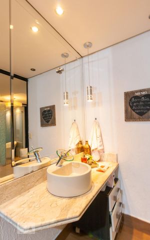 Casa à venda com 125m², 3 quartos e 2 vagas Casa à venda com 125m², 3 quartos e 2 vagasBanheiro da Suíte