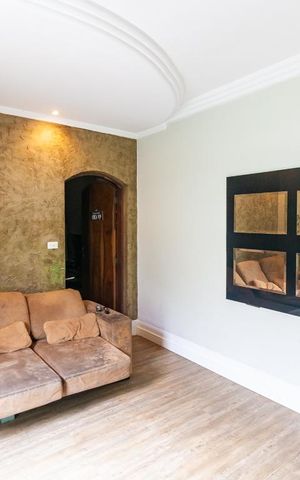 Casa à venda com 125m², 3 quartos e 2 vagas Casa à venda com 125m², 3 quartos e 2 vagasSala de TV