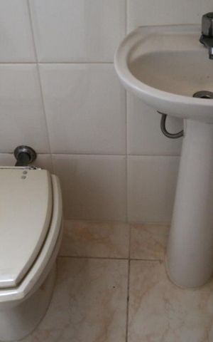 Apartamento para alugar com 174m², 3 quartos e 2 vagasBanheiro de Serviço
