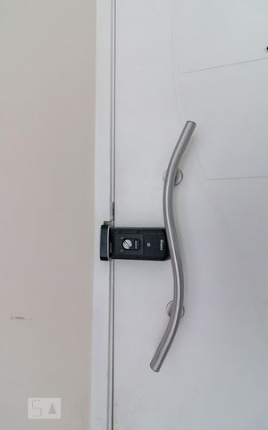 Apartamento à venda com 49m², 2 quartos e 1 vagaFechadura eletrônica