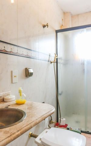 Apartamento à venda com 63m², 2 quartos e 1 vaga Apartamento à venda com 63m², 2 quartos e 1 vagaBanheiro