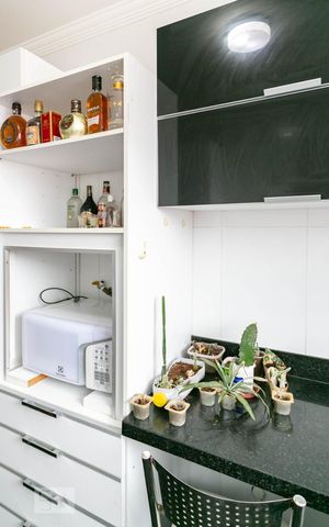 Apartamento para alugar com 110m², 4 quartos e 2 vagas Apartamento para alugar com 110m², 4 quartos e 2 vagasCozinha