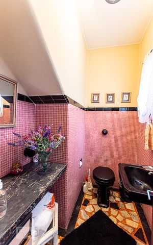 Casa à venda com 800m², 4 quartos e 4 vagas Casa à venda com 800m², 4 quartos e 4 vagasLavabo