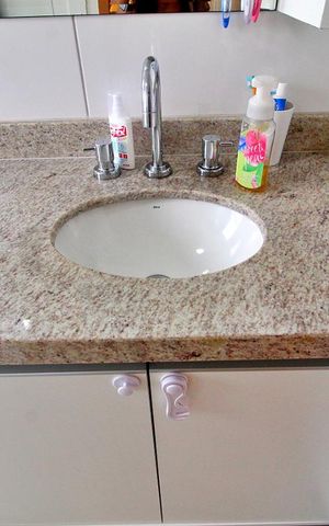 Apartamento à venda com 83m², 2 quartos e 2 vagasBanheiro da Suíte 1