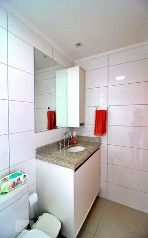 Apartamento à venda com 83m², 2 quartos e 2 vagasBanheiro da Suíte 2