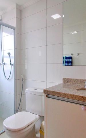 Apartamento à venda com 83m², 2 quartos e 2 vagasBanheiro da Suíte 1