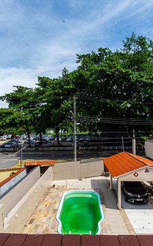 Casa à venda com 700m², 13 quartos e 3 vagas