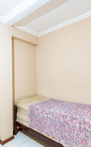 Casa à venda com 700m², 13 quartos e 3 vagas Casa à venda com 700m², 13 quartos e 3 vagasQuarto