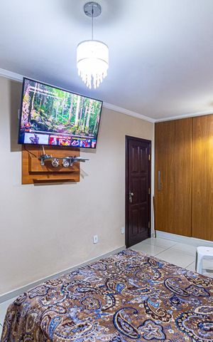 Casa à venda com 700m², 13 quartos e 3 vagas Casa à venda com 700m², 13 quartos e 3 vagasQuarto