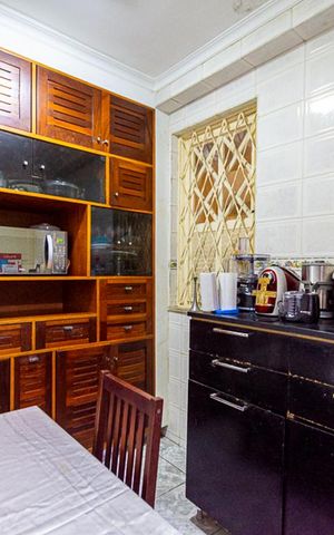 Casa à venda com 700m², 13 quartos e 3 vagas Casa à venda com 700m², 13 quartos e 3 vagasCozinha