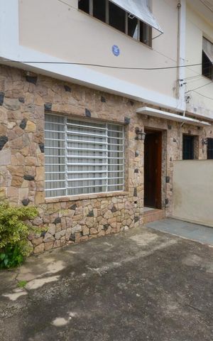 Casa à venda com 100m², 3 quartos e sem vagaGaragem