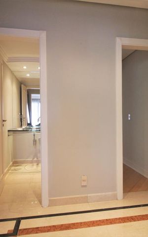 Apartamento à venda com 370m², 4 quartos e 5 vagasDetalhe da entrada