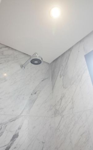 Apartamento à venda com 370m², 4 quartos e 5 vagasChuveiro