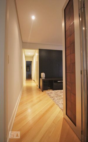 Apartamento à venda com 370m², 4 quartos e 5 vagasCorredor