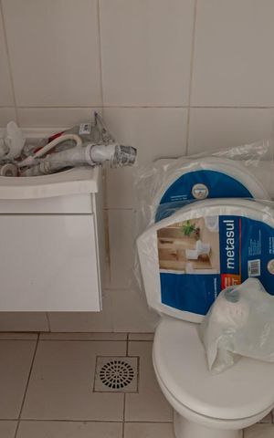 Casa à venda com 55m², 2 quartos e 1 vagaLavabo