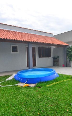 Casa à venda com 260m², 3 quartos e 4 vagasPátio
