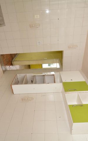 Apartamento à venda com 200m², 3 quartos e sem vagaCozinha e Área de Serviço