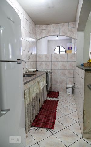 Casa à venda com 250m², 4 quartos e 2 vagas Casa à venda com 250m², 4 quartos e 2 vagasCozinha