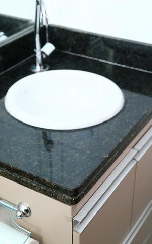 Apartamento para alugar com 103m², 2 quartos e 3 vagasBanheiro da Suíte 1