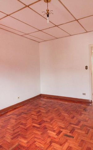 Casa à venda com 110m², 3 quartos e 1 vagaquarto 1