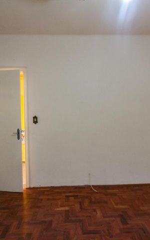 Casa à venda com 110m², 3 quartos e 1 vagasala