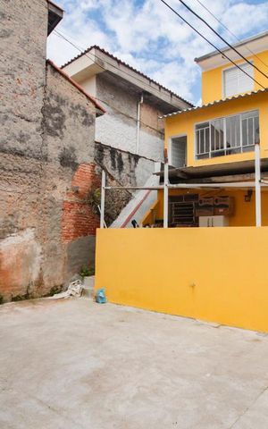 Casa à venda com 110m², 3 quartos e 1 vagaquintal