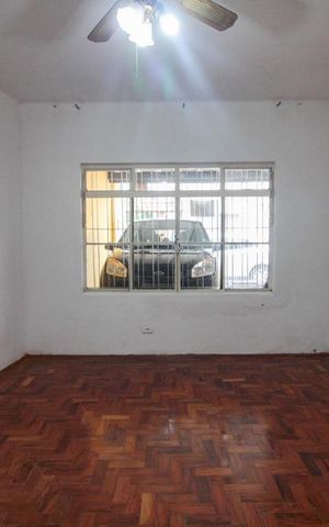 Casa à venda com 110m², 3 quartos e 1 vagasala