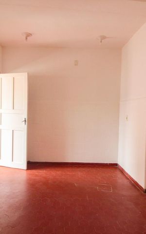 Casa à venda com 110m², 3 quartos e 1 vagacozinha